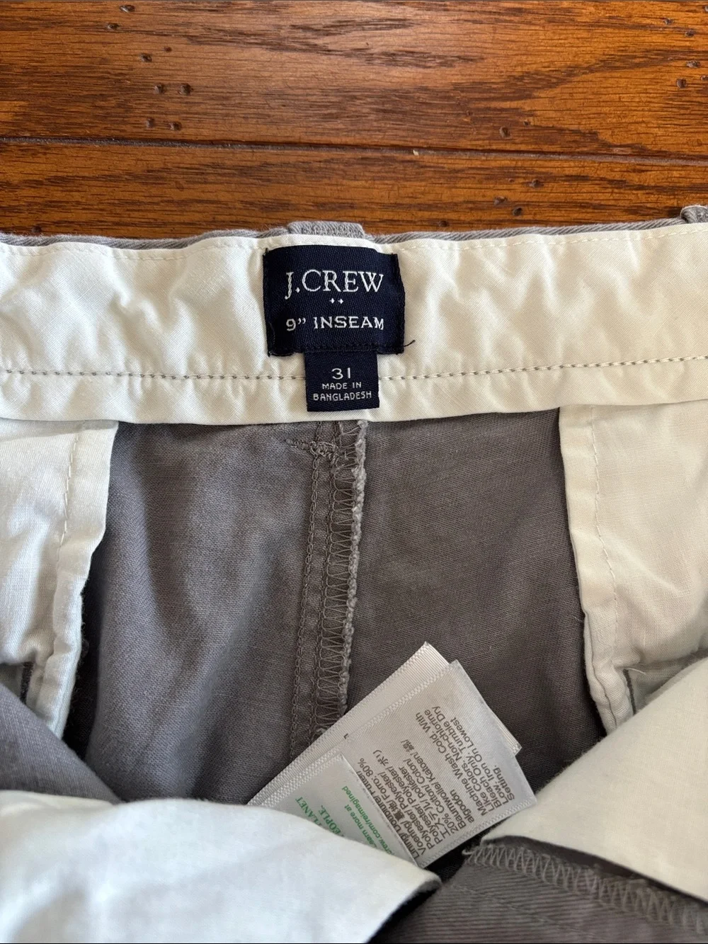 J. Crew 9” Flex Chino Shorts Men’s Gray Cotton Stretch Preppy Casual Size 31